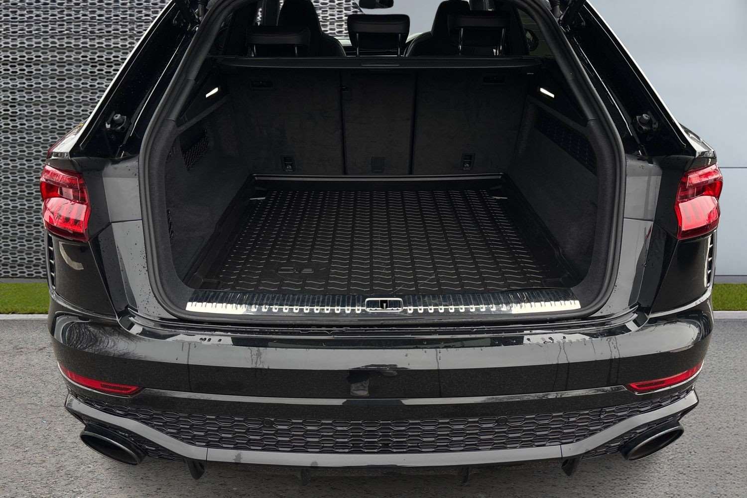 Used Audi RS Q8 2024 for sale - 77810904: Photo 13