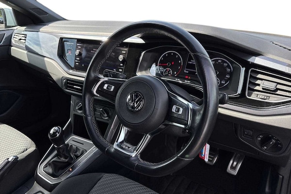 Used Volkswagen Polo 2020 for sale - 76230396: Photo 6
