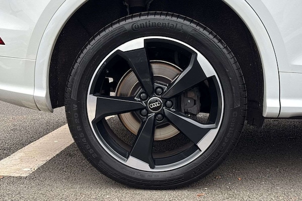Used Audi Q5 2020 for sale - 76298495: Photo 9