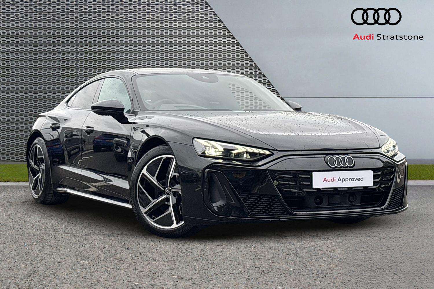 Used Audi e-tron GT 2025 for sale - 76718290: Photo 1