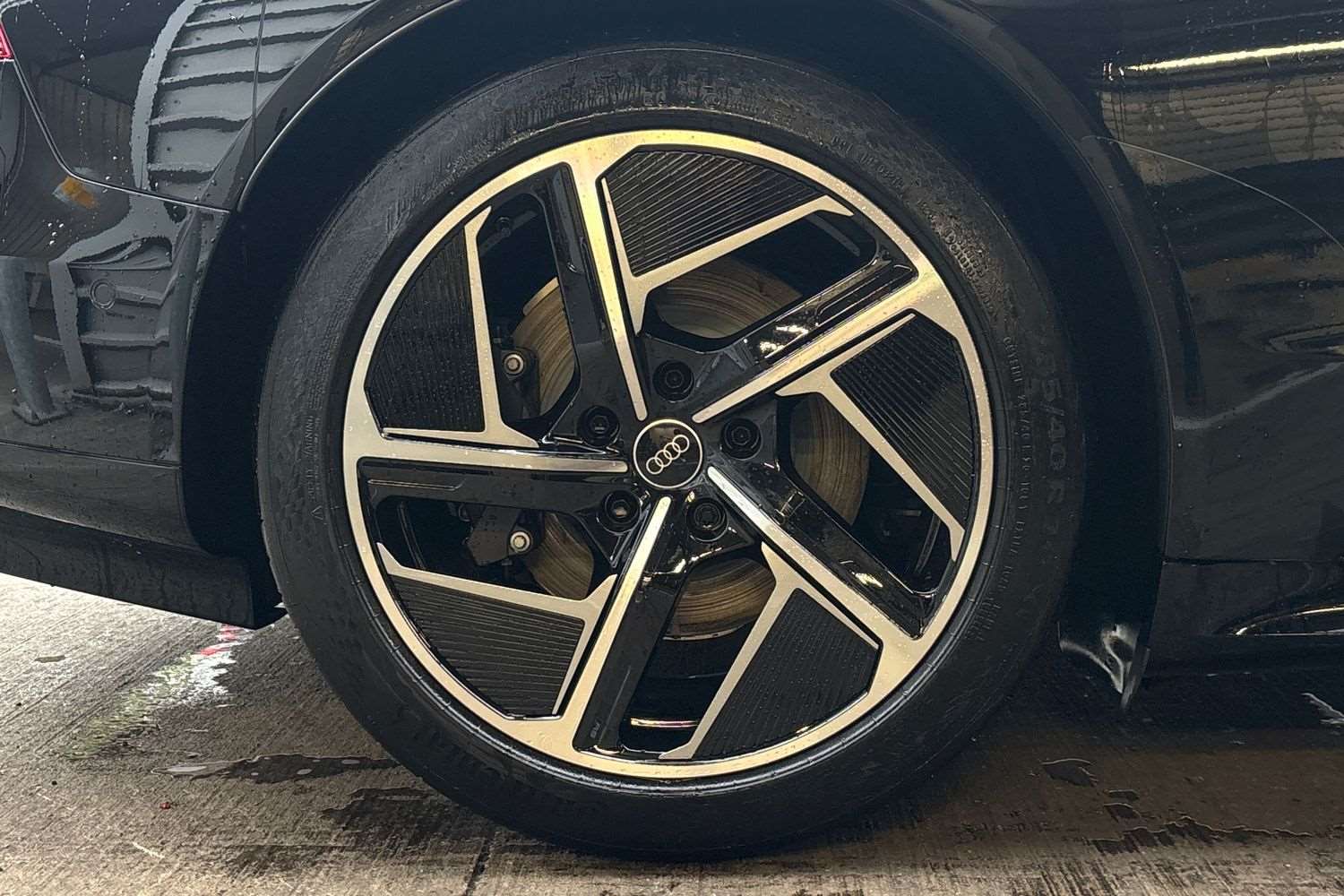 Used Audi e-tron GT 2025 for sale - 76718290: Photo 10