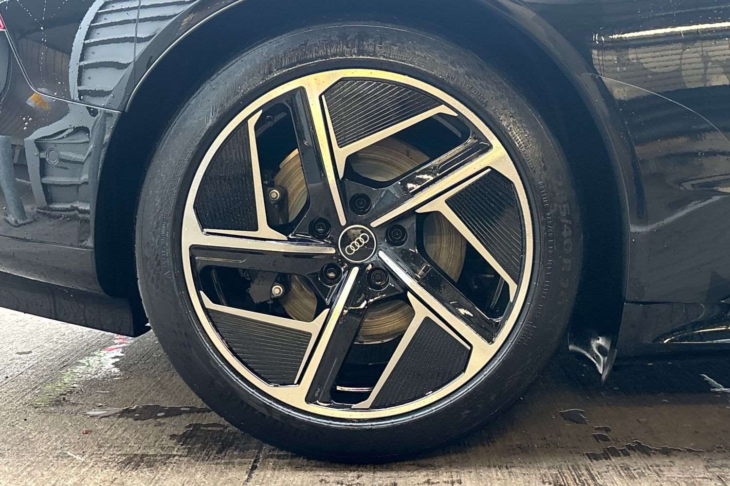 Used Audi e-tron GT 2025 for sale - 76718290: Photo 11