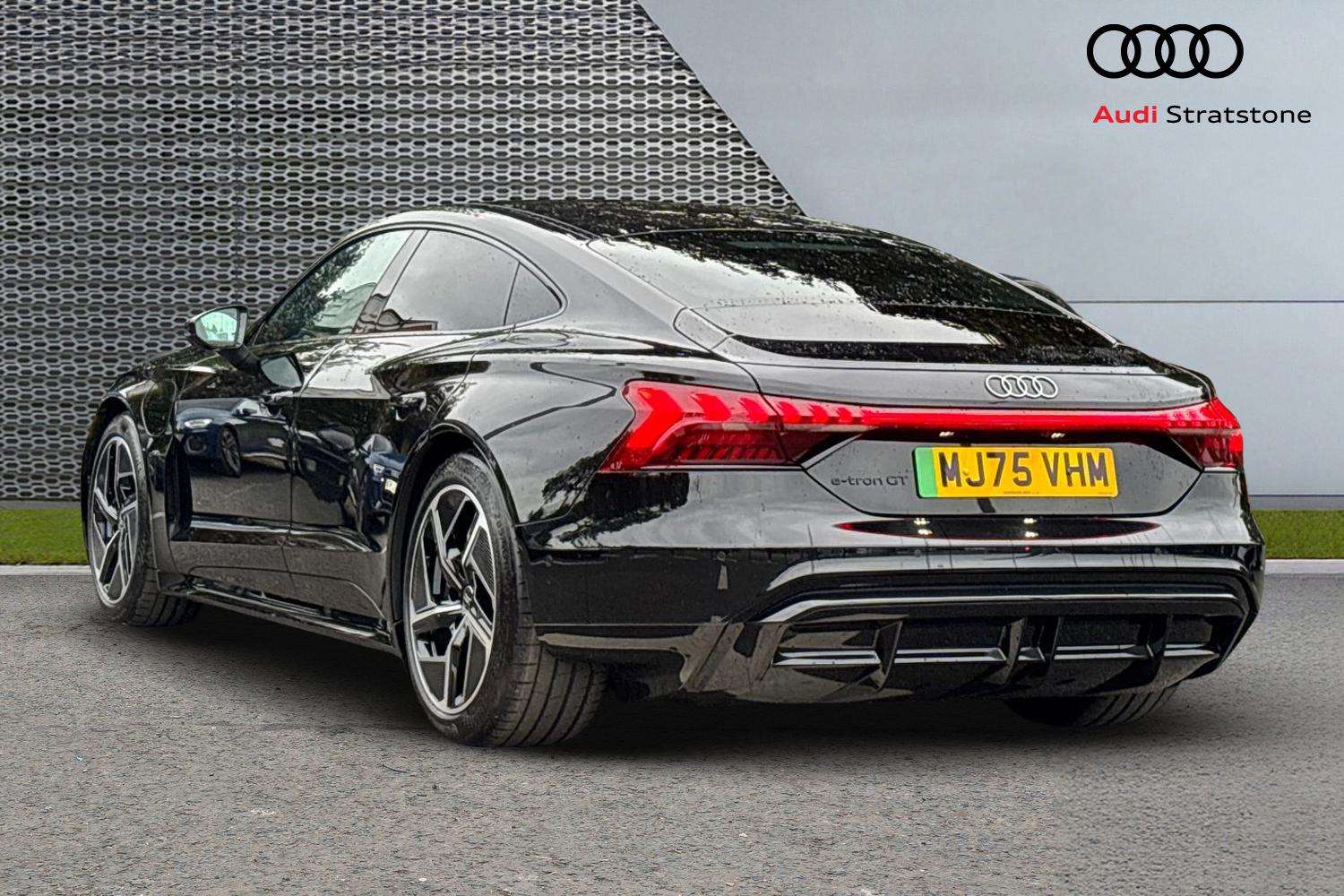 Used Audi e-tron GT 2025 for sale - 76718290: Photo 3