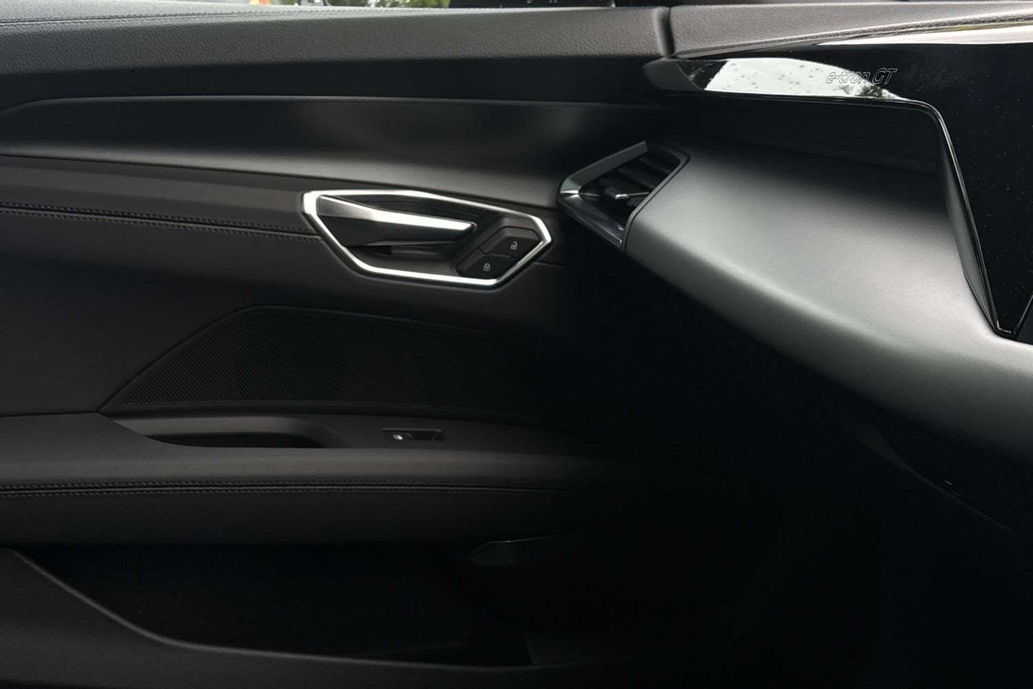 Used Audi e-tron GT 2025 for sale - 76718290: Photo 32