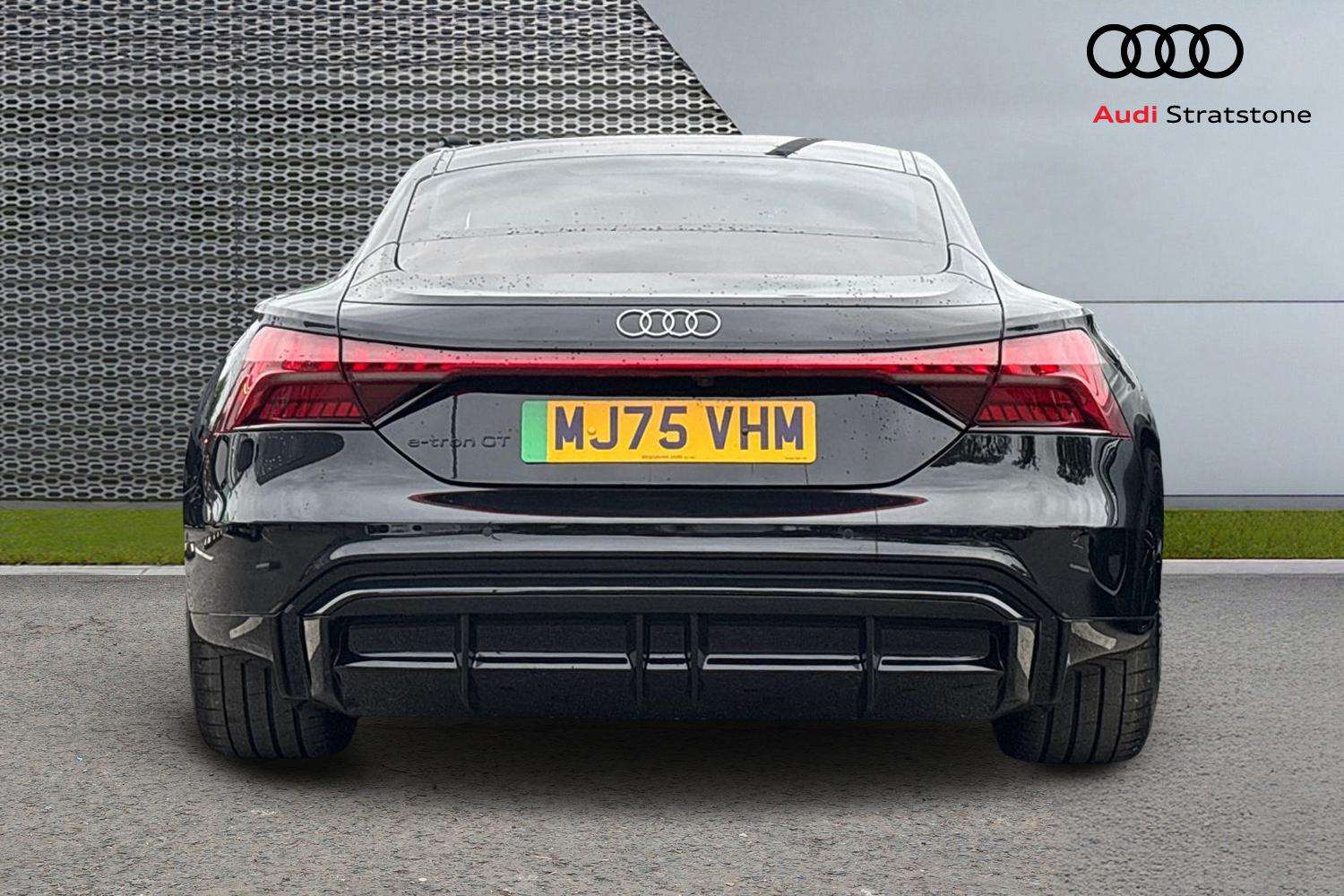 Used Audi e-tron GT 2025 for sale - 76718290: Photo 7