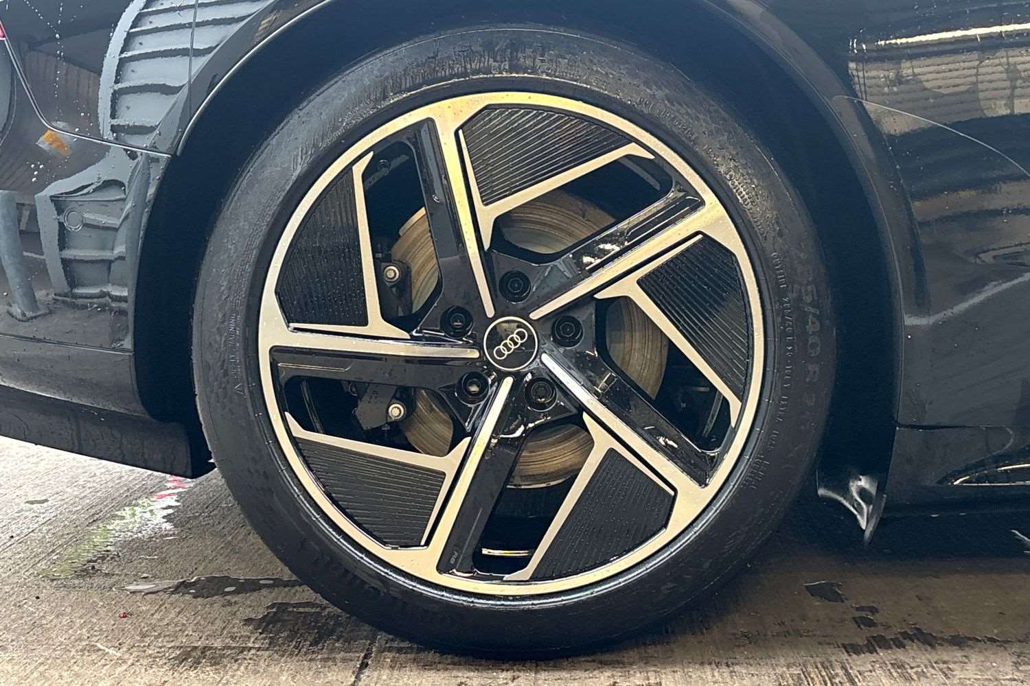 Used Audi e-tron GT 2025 for sale - 76718290: Photo 9