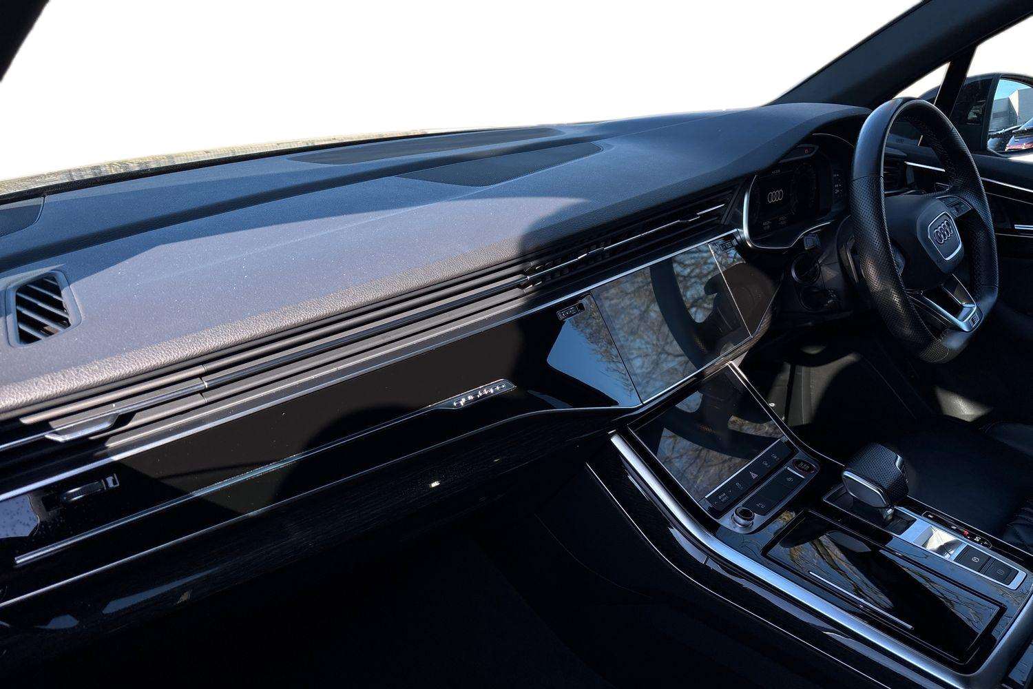 Used Audi Q7 2022 for sale - 77756492: Photo 2