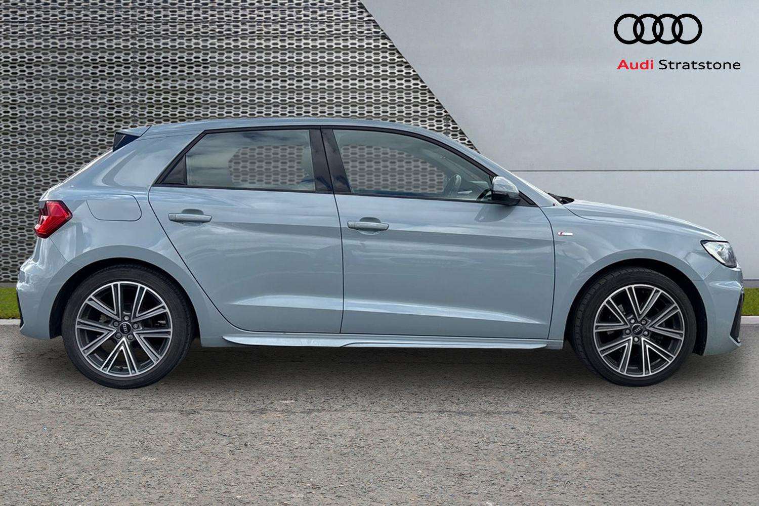 Used Audi A1 2023 for sale - 77842390: Photo 4