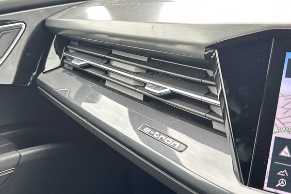 Used Audi Q4 e-tron 2025 for sale - 75434983: Photo 13