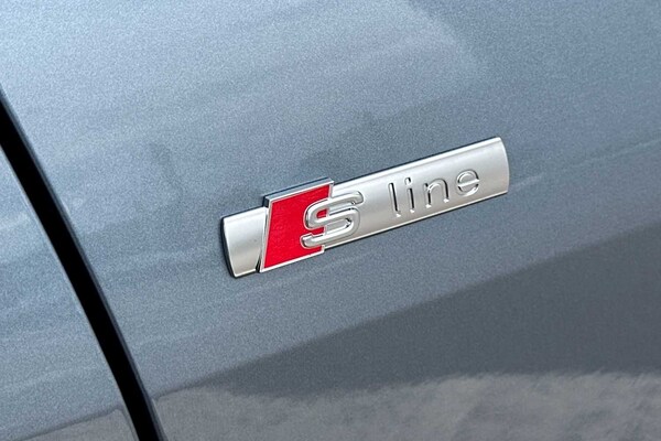Used Audi Q4 e-tron 2025 for sale - 75434983: Photo 23