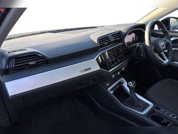 Used Audi Q3 2022 for sale - 76087973: Photo