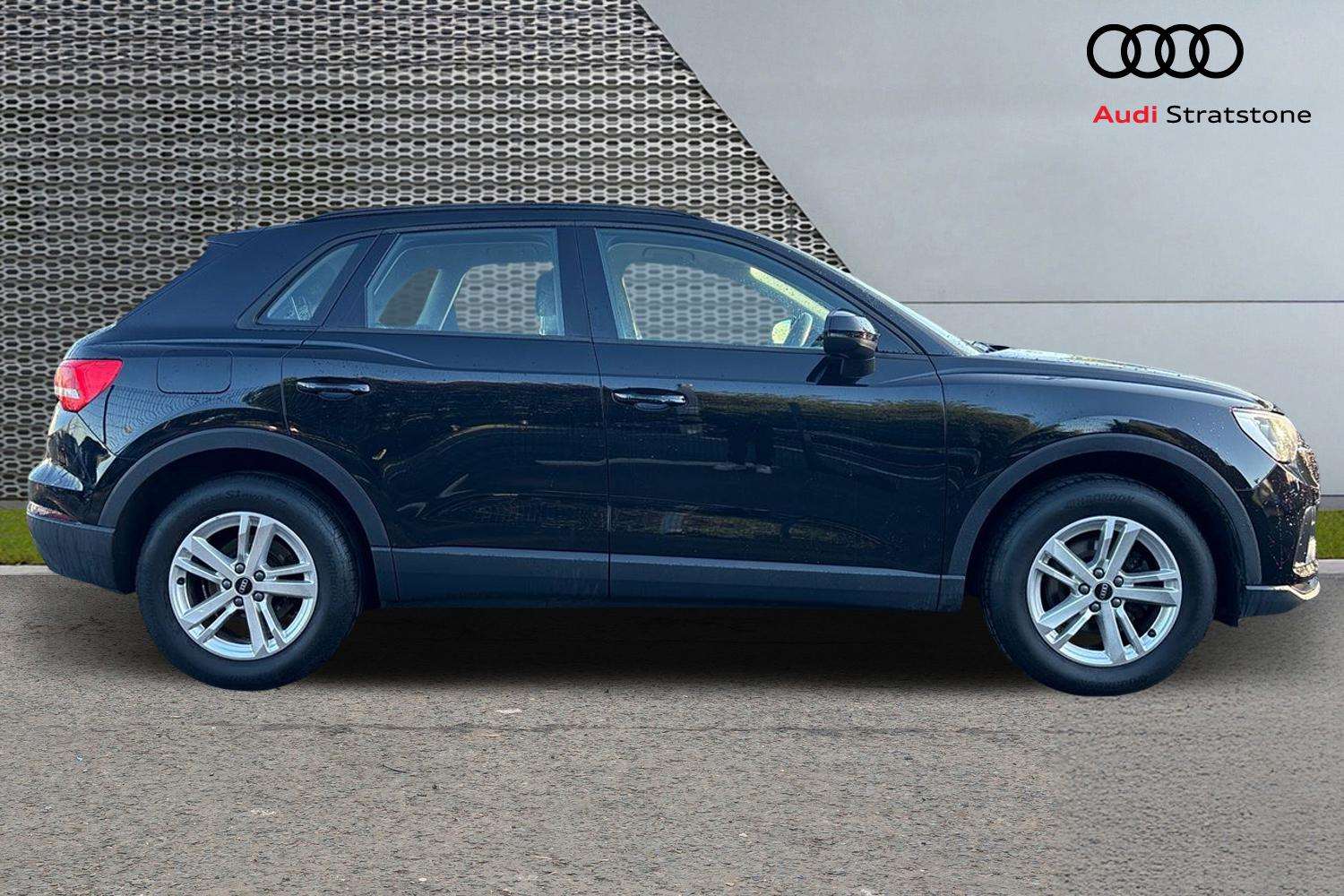 Used Audi Q3 2022 for sale - 76087973: Photo 4