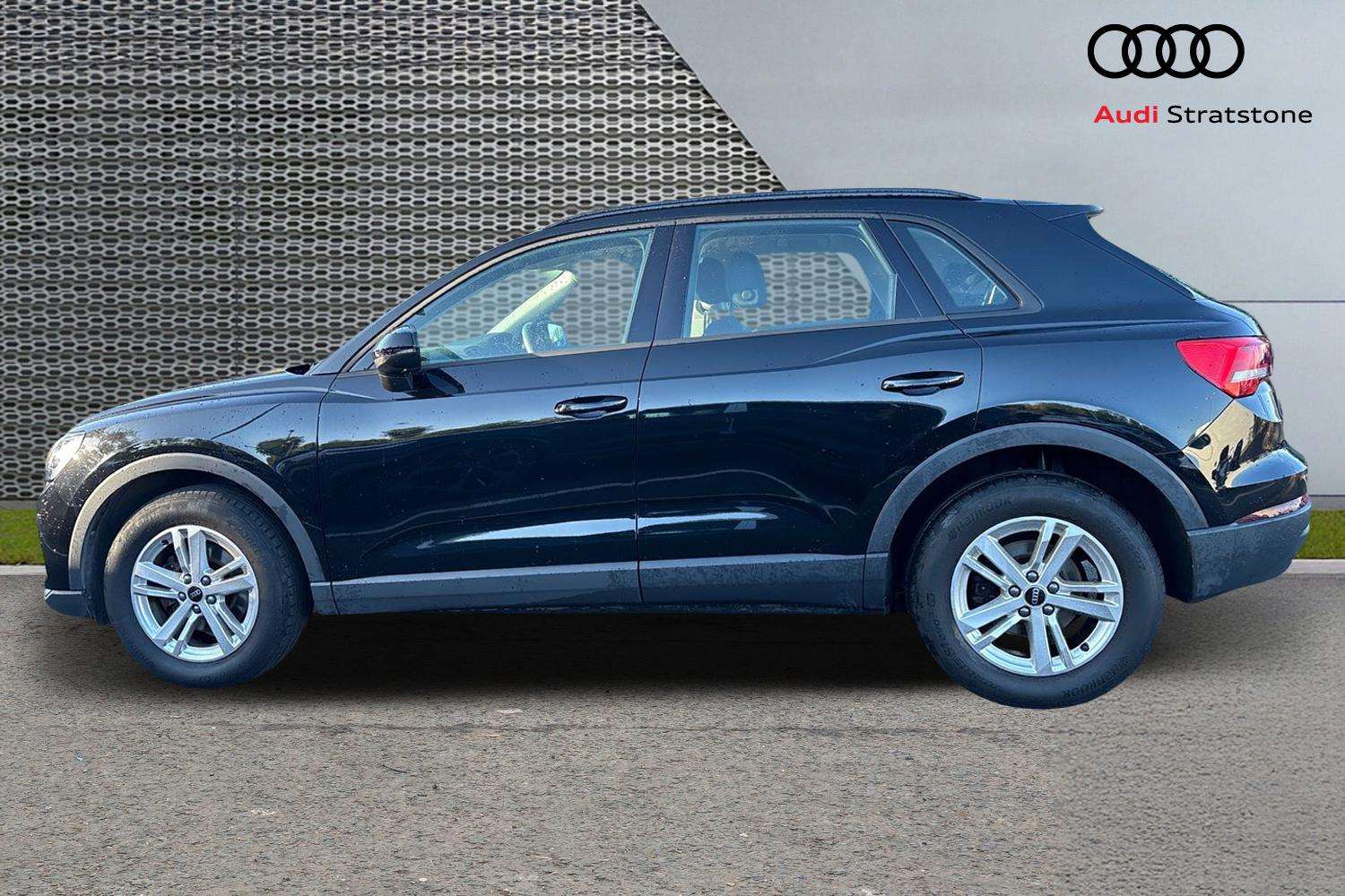 Used Audi Q3 2022 for sale - 76087973: Photo 8