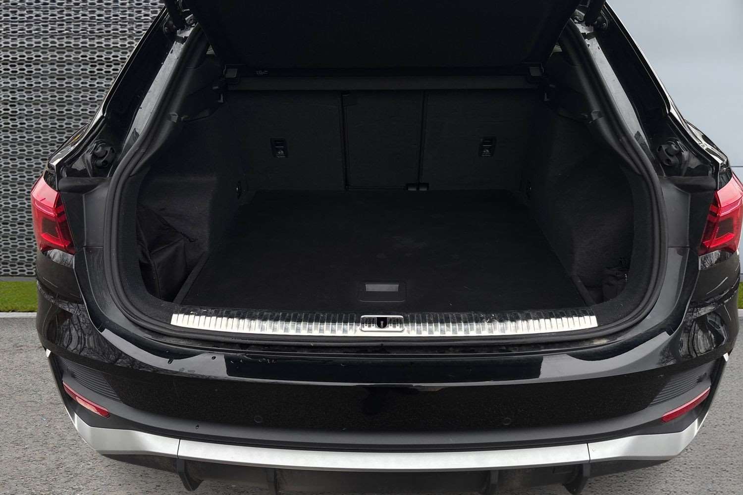 Used Audi Q3 2023 for sale - 77601379: Photo 13