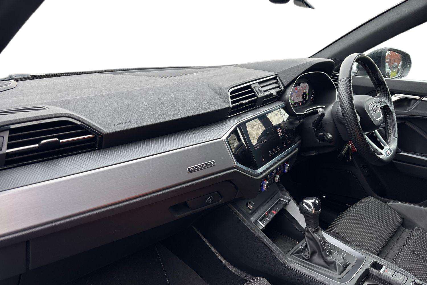 Used Audi Q3 2023 for sale - 77601379: Photo 2