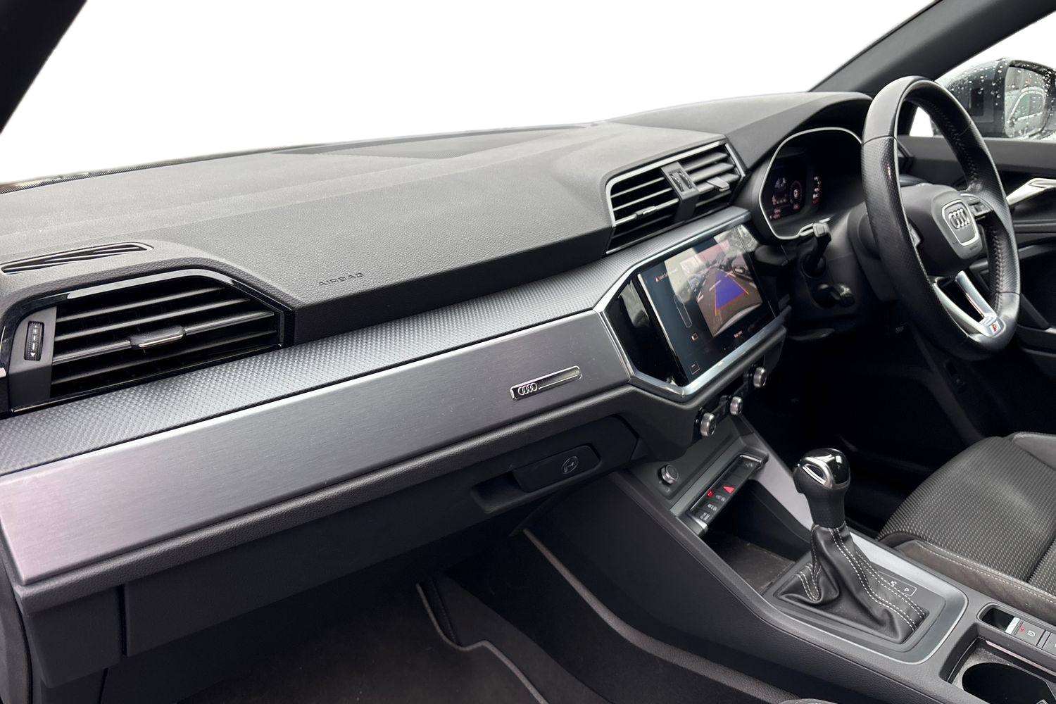 Used Audi Q3 2020 for sale - 77361415: Photo 2