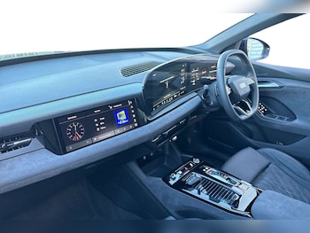 Used Audi Q6 e-tron 2025 for sale - 78077109: Photo