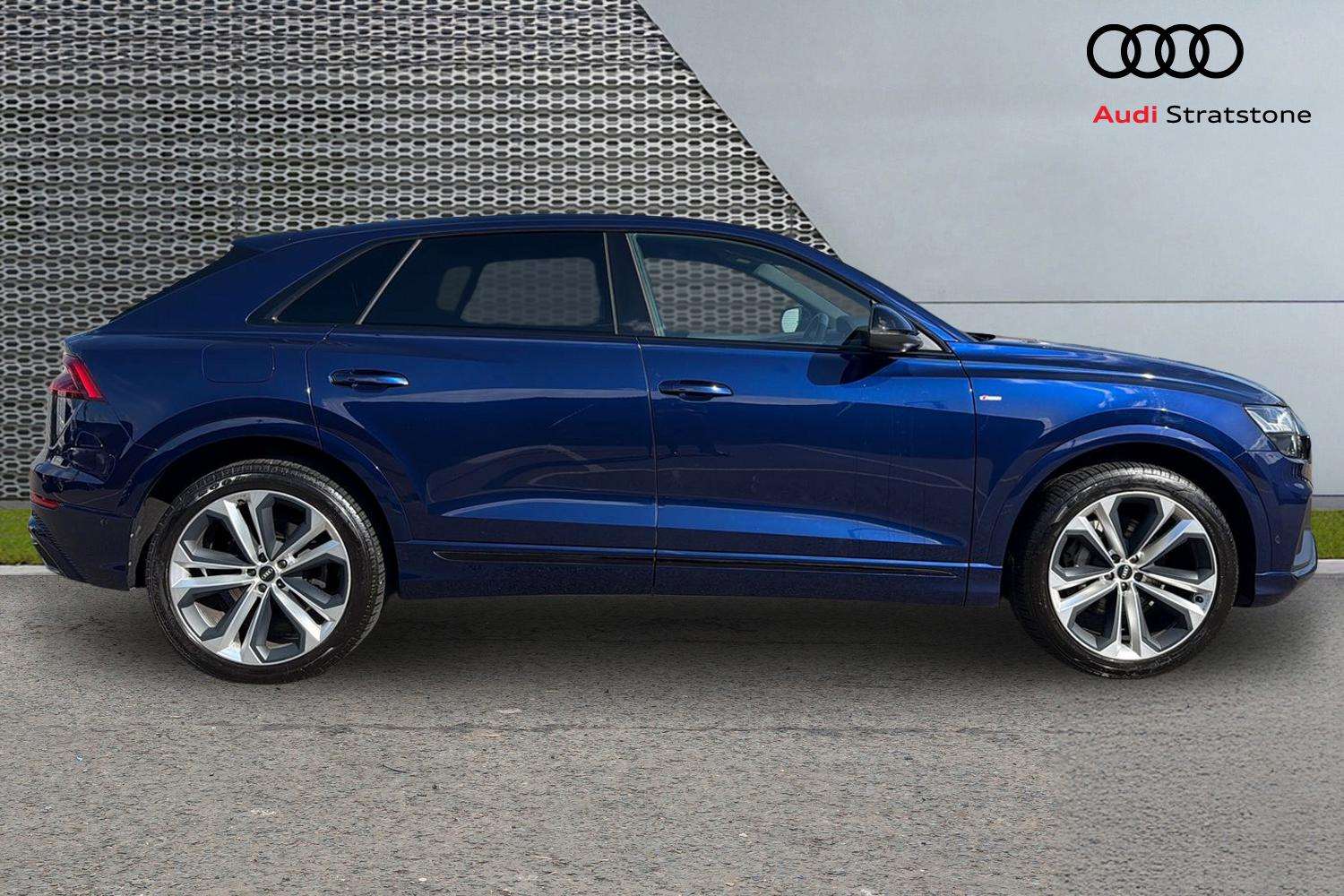 Used Audi Q8 2022 for sale - 77961085: Photo 4
