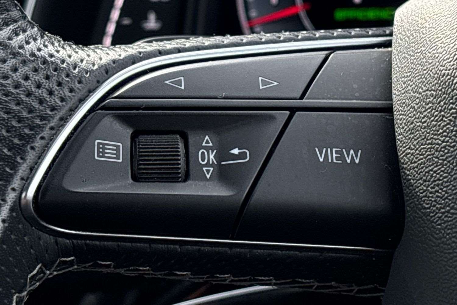 Used Audi Q8 2023 for sale - 76113439: Photo 16