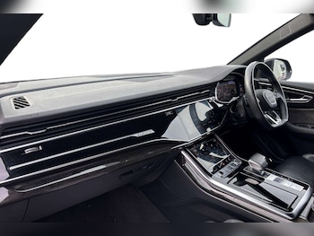 Used Audi Q8 2023 for sale - 76113439: Photo 2