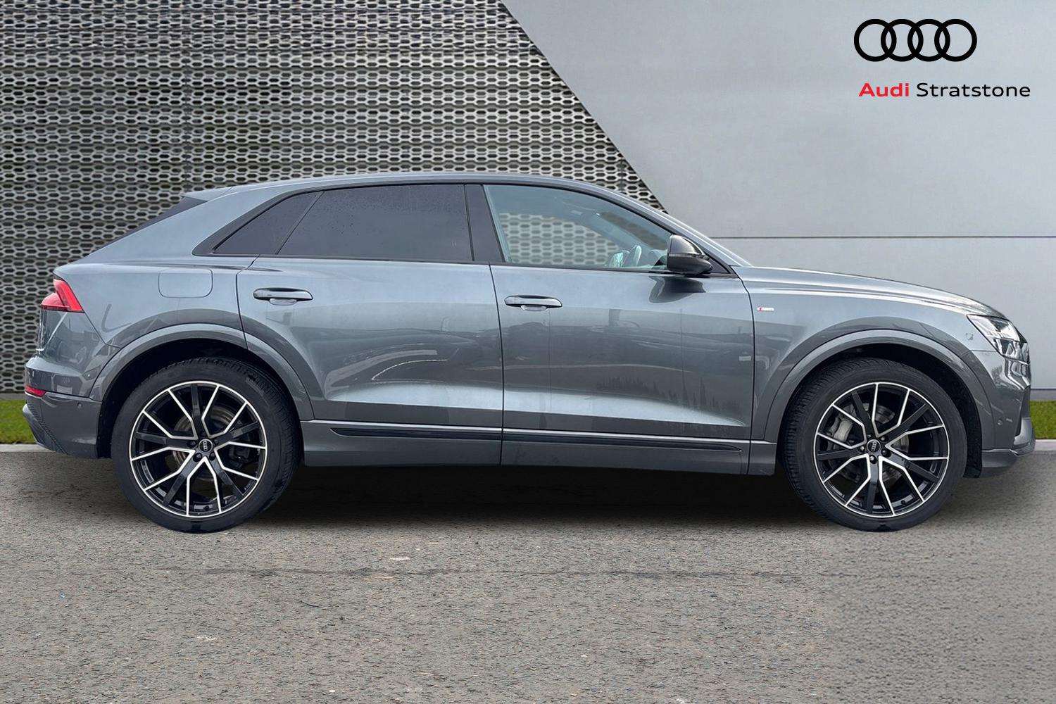 Used Audi Q8 2023 for sale - 76113439: Photo 4