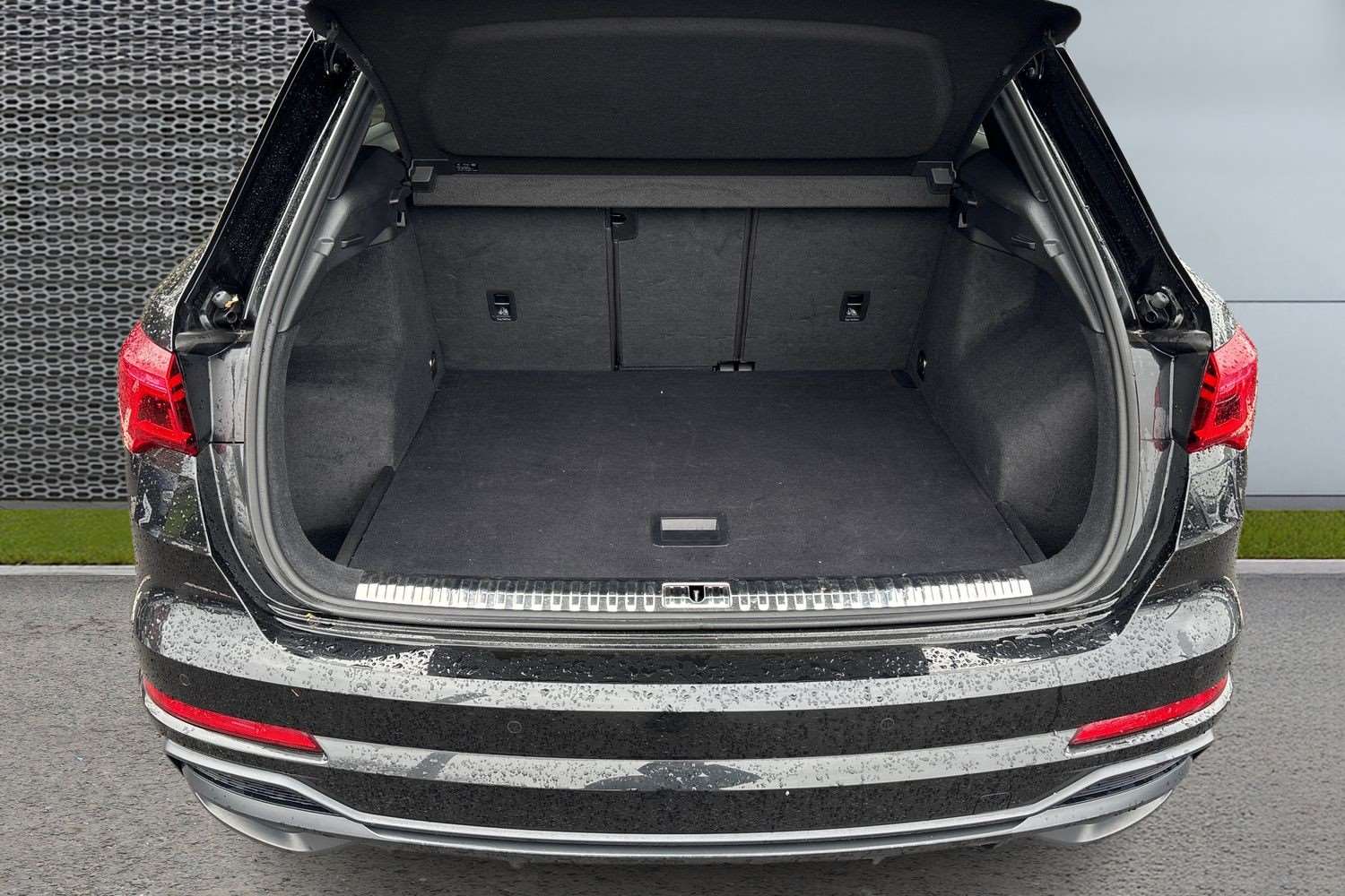 Used Audi Q3 for sale - 76929002: Photo 13