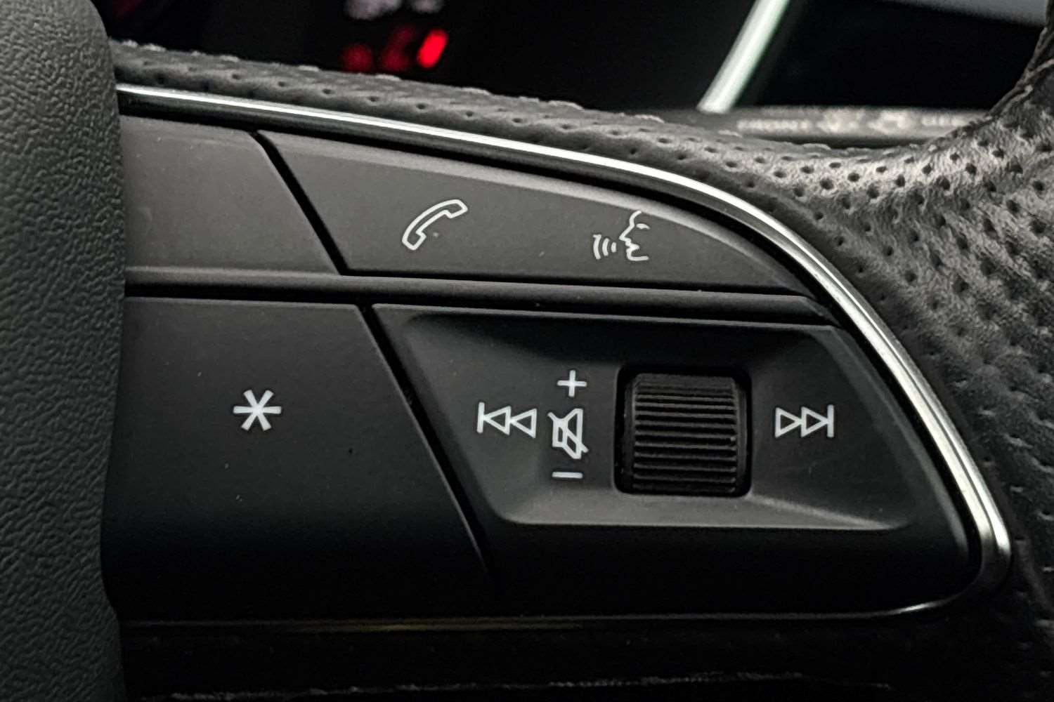 Used Audi Q3 for sale - 76929002: Photo 17