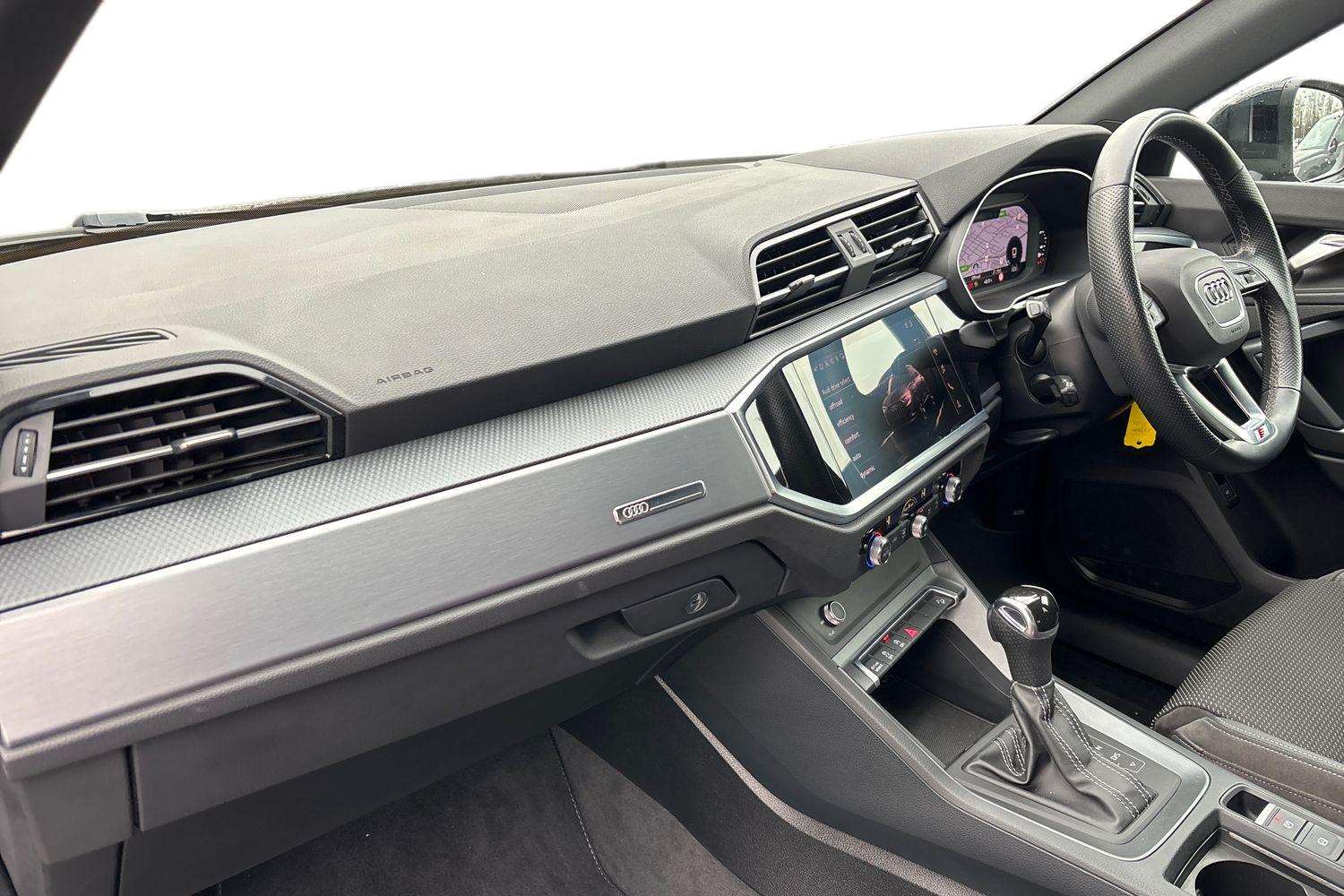 Used Audi Q3 for sale - 76929002: Photo 2