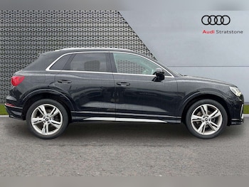 Used Audi Q3 2021 for sale - 76929002: Photo