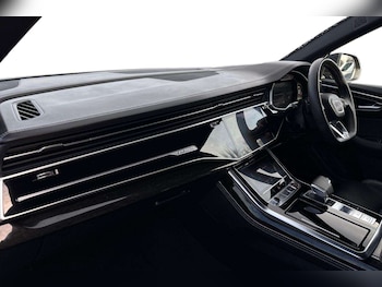 Used Audi Q8 2024 for sale - 77397922: Photo