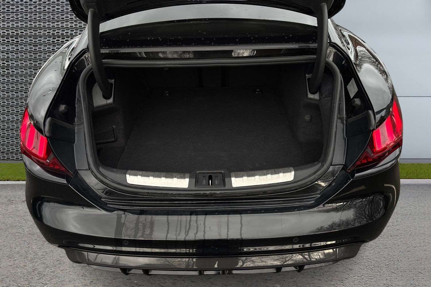 Used Audi RS e-tron GT 2023 for sale - 77308274: Photo 13