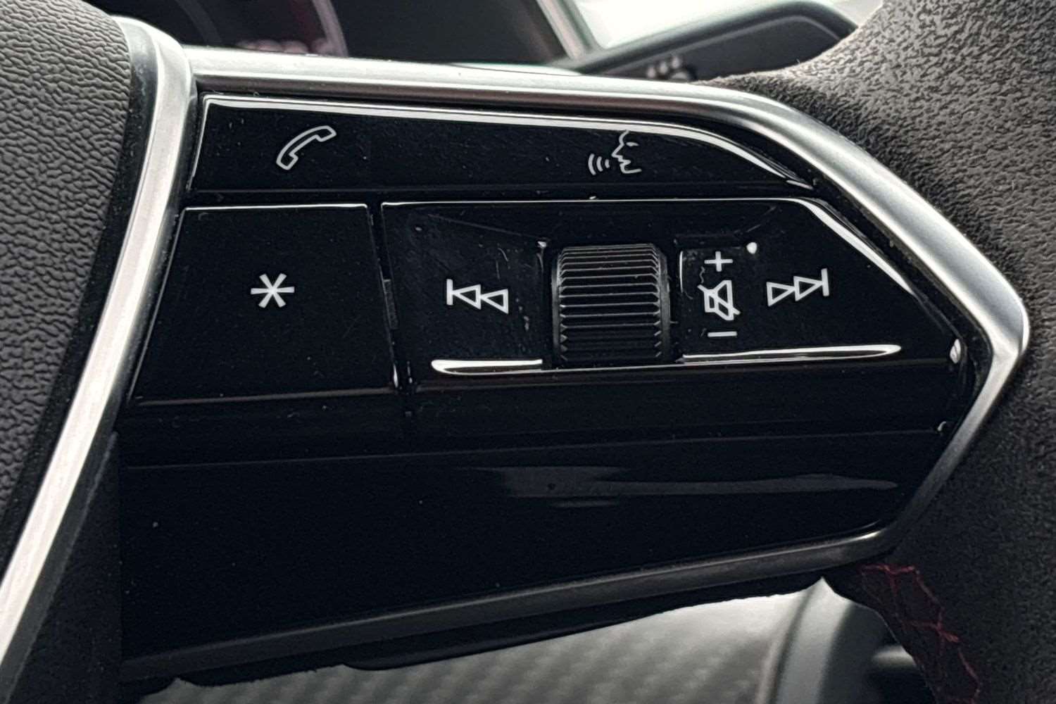 Used Audi RS e-tron GT 2023 for sale - 77308274: Photo 17