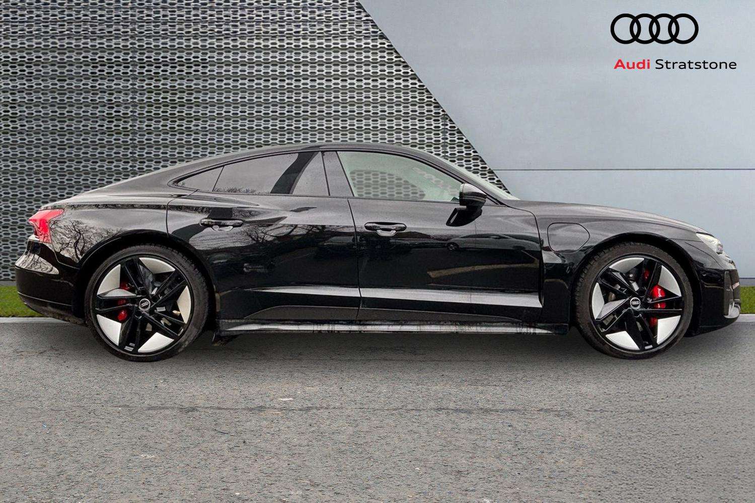 Used Audi RS e-tron GT 2023 for sale - 77308274: Photo 4