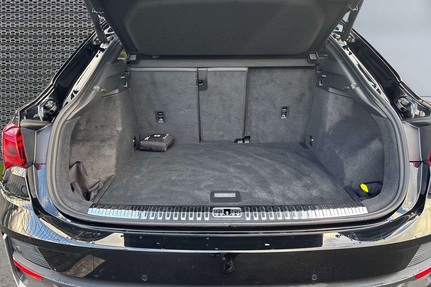 Used Audi Q3 2023 for sale - 76575969: Photo 13