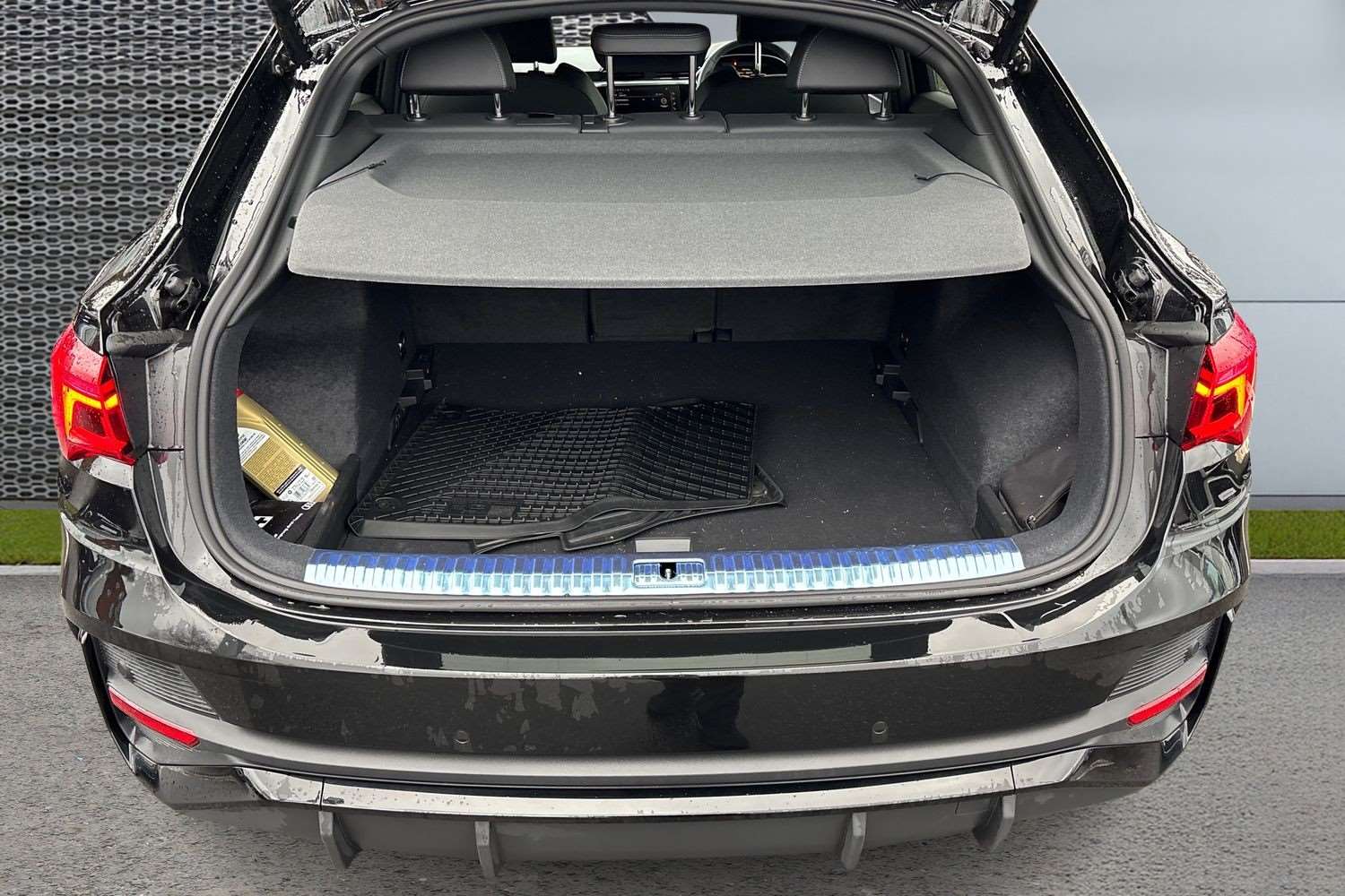 Used Audi Q3 2025 for sale - 76902434: Photo 13