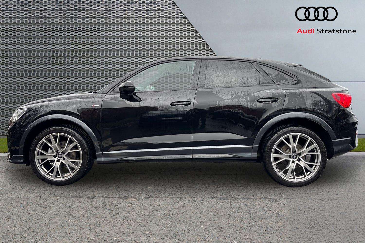 Used Audi Q3 2025 for sale - 76902434: Photo 8
