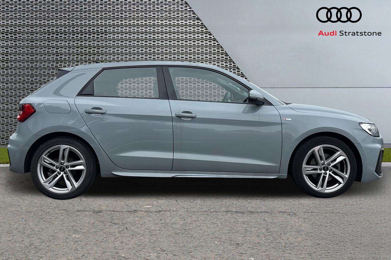 Used Audi A1 2023 for sale - 76016079: Photo 4