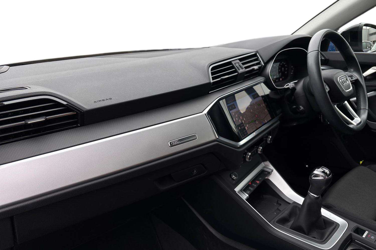 Used Audi Q3 2024 for sale - 78104361: Photo 2