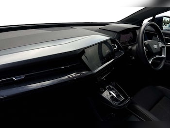 Used Audi Q4 e-tron 2021 for sale - 78754956: Photo