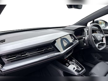 Used Audi Q4 e-tron 2025 for sale - 76310737: Photo