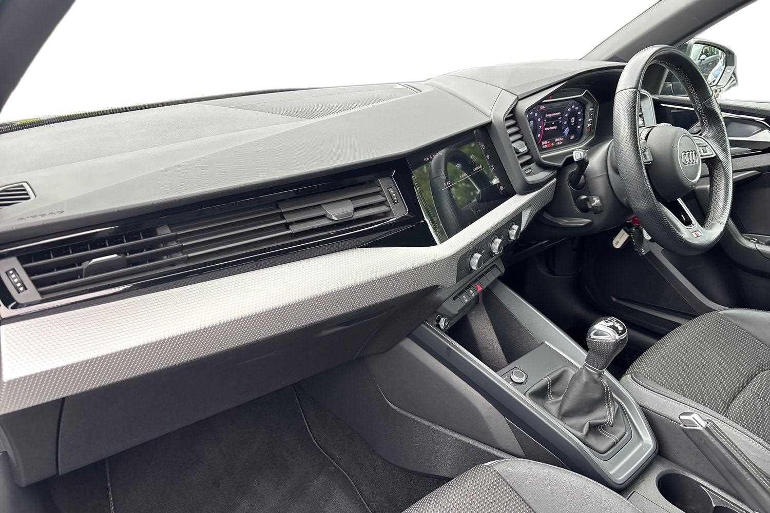 Used Audi A1 2021 for sale - 76636778: Photo 2