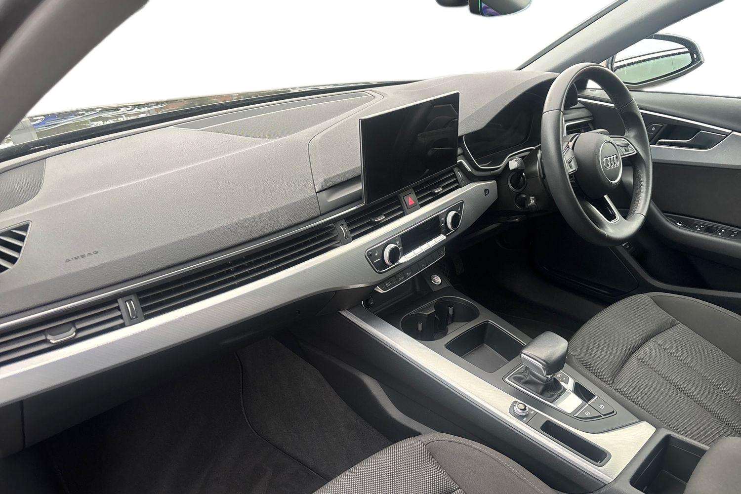 Used Audi A4 2022 for sale - 76421044: Photo 2