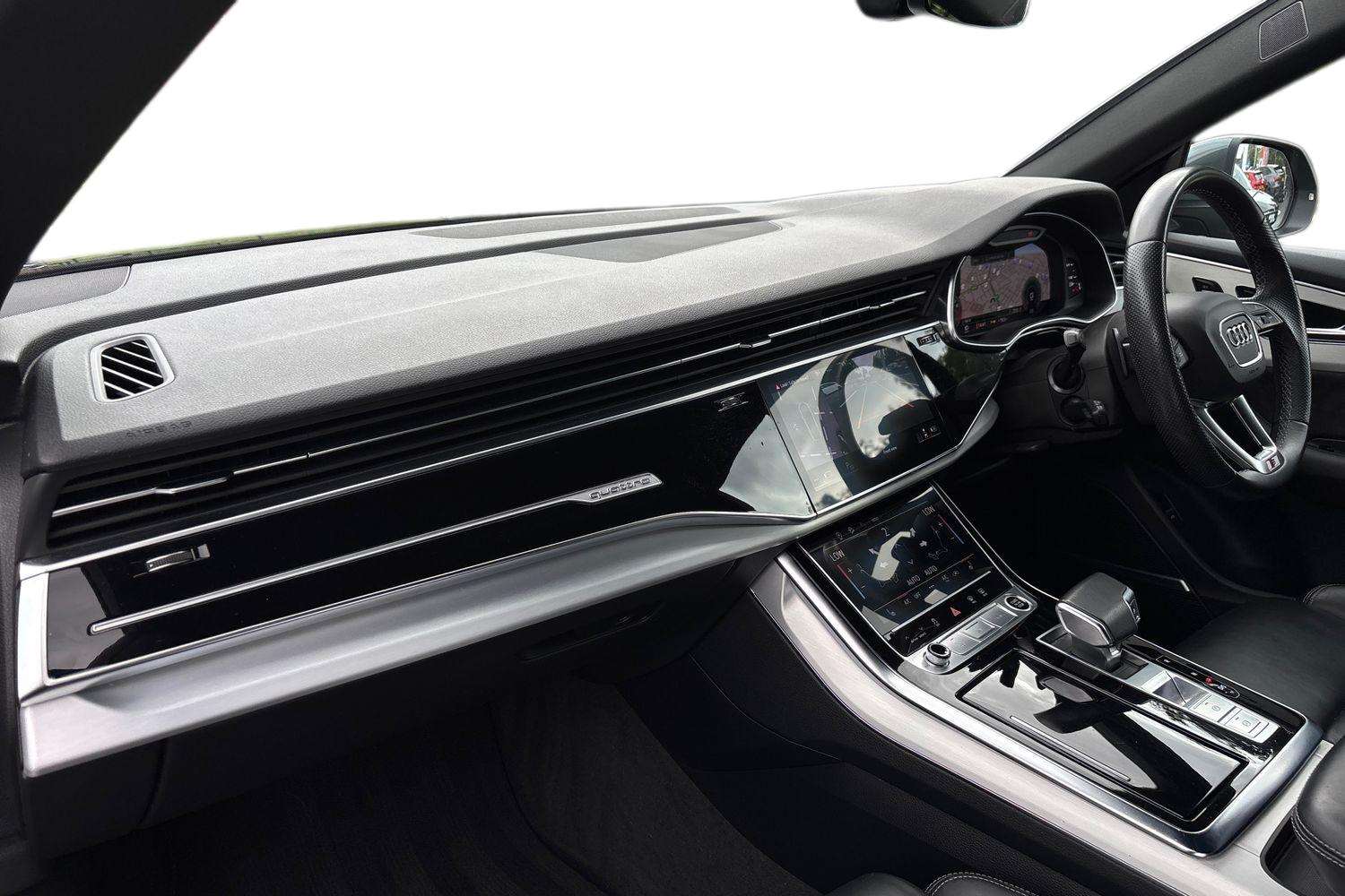 Used Audi Q8 2022 for sale - 76875745: Photo 2