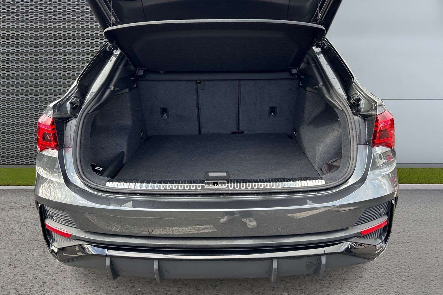 Used Audi Q3 2025 for sale - 77842446: Photo 13