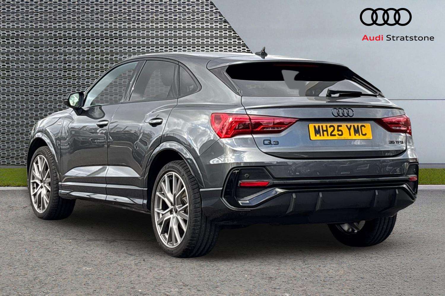 Used Audi Q3 2025 for sale - 77842446: Photo 3