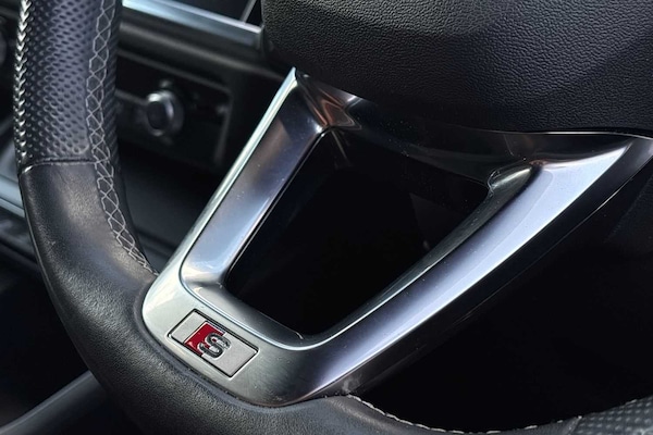 Used Audi Q3 2023 for sale - 75615576: Photo 25