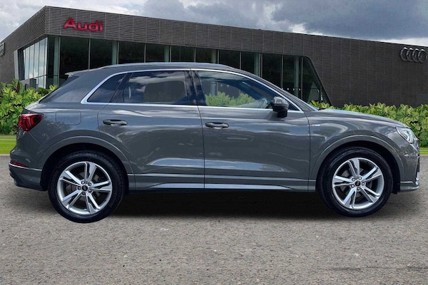 Used Audi Q3 2023 for sale - 75615576: Photo 4