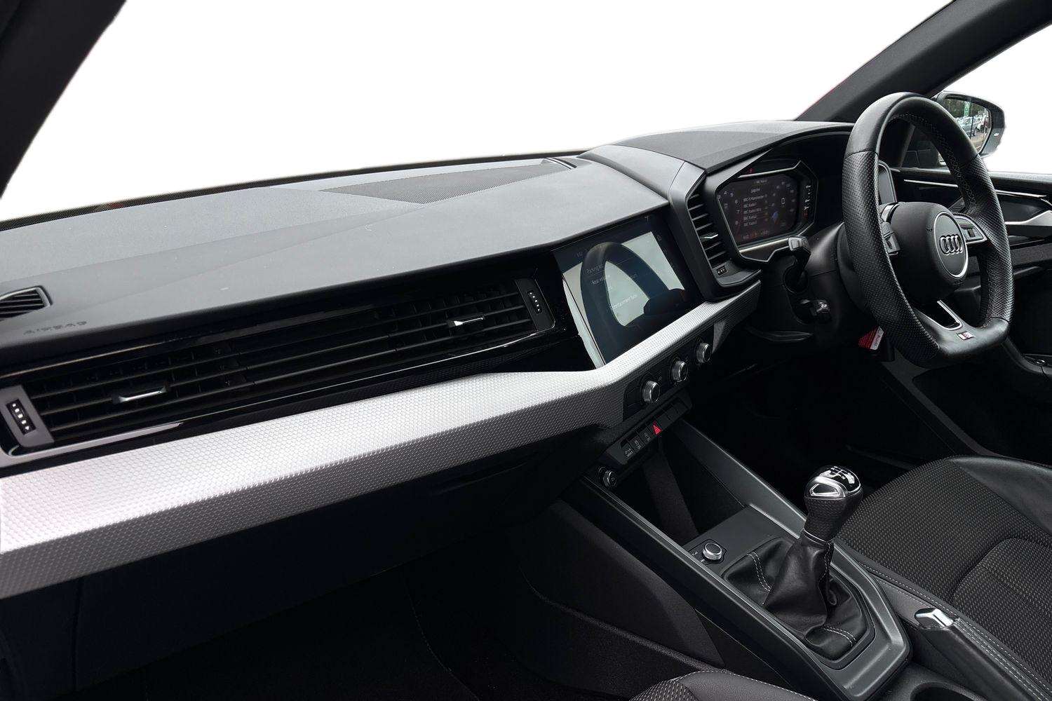 Used Audi A1 2021 for sale - 77960642: Photo 2