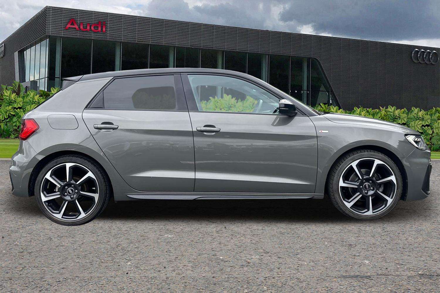 Used Audi A1 2021 for sale - 77960642: Photo 4