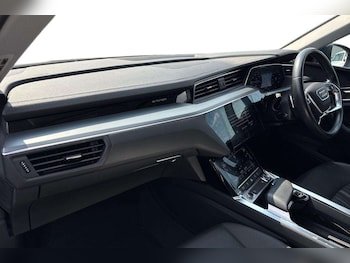 Used Audi e-tron 2020 for sale - 79239428: Photo